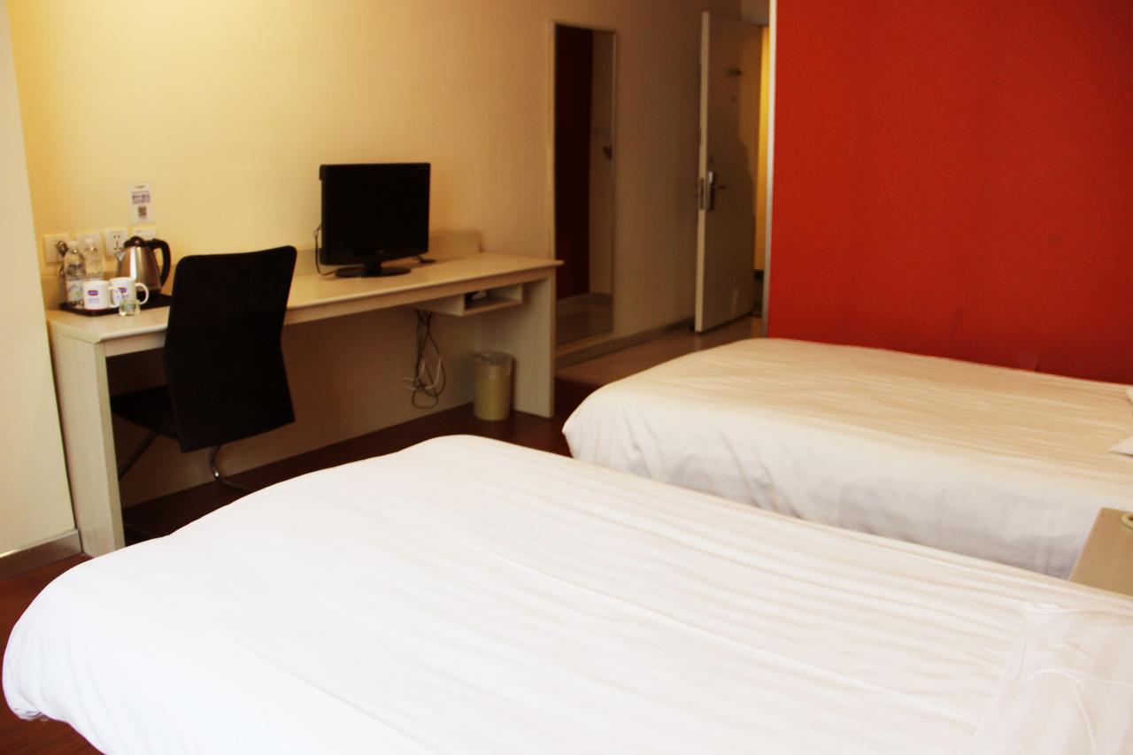 Hanting Express Nantong Sports Convention And Exhibition Center Kamer foto